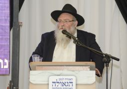עצרת תפילה לזכות הרב גינזבורג
